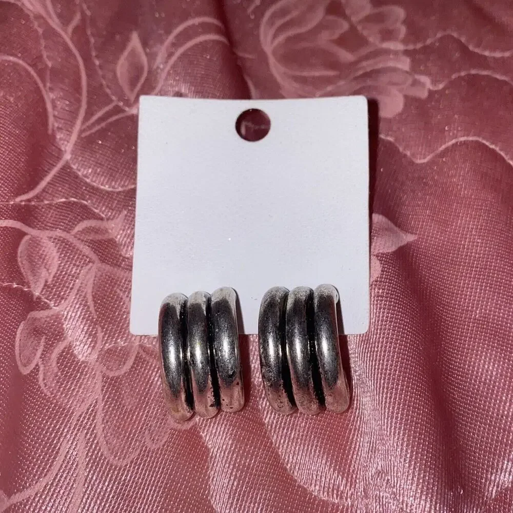 NWT Free People‎ Mazza Hoops Huggie Modern Chunky Silver Tone Tube Triple